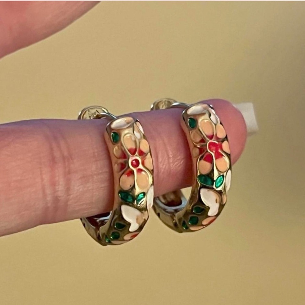 New Glowing Gold & Pale Peach Cloisonné Floral Hoop Earrings